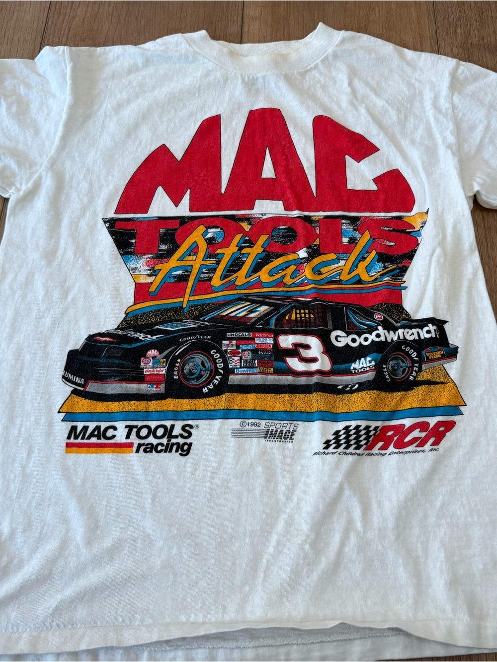 vintage 1992 NASCAR Dale Earnhardt Sr. "Mac Tools Attack" graphic t-shirt